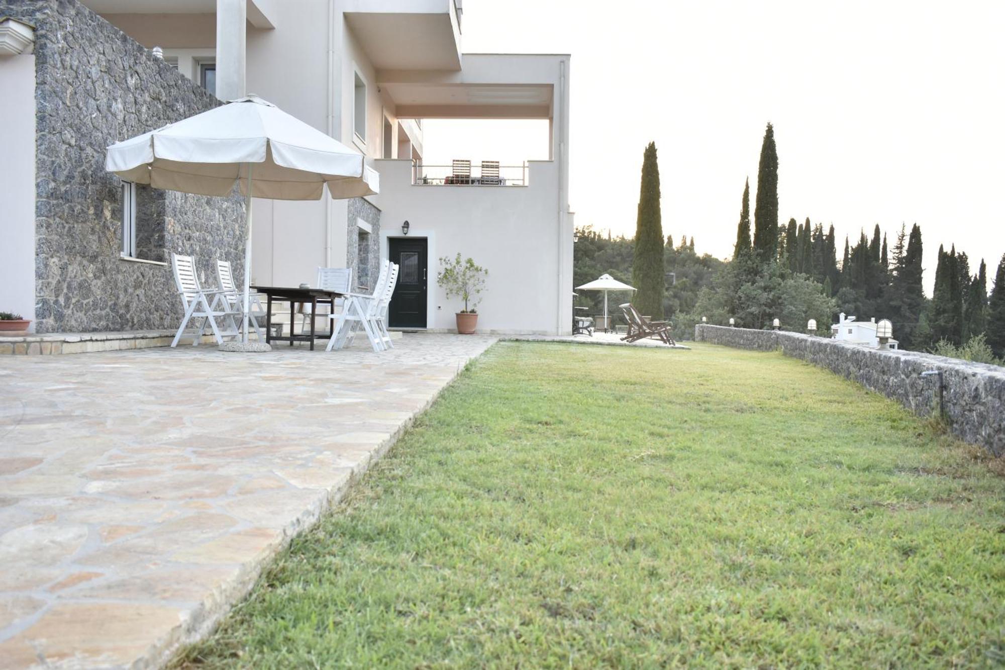 Corfu View Deluxe Villa Perama  Exterior photo
